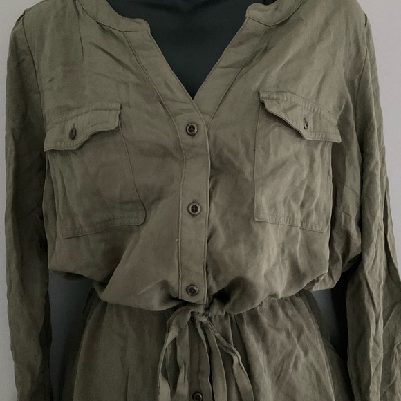 Old Navy, olive green midi dress - Picture 2 of 6